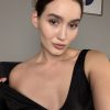 Mistress profesional lista para la humillación discreta